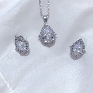 Earrings and necklace set